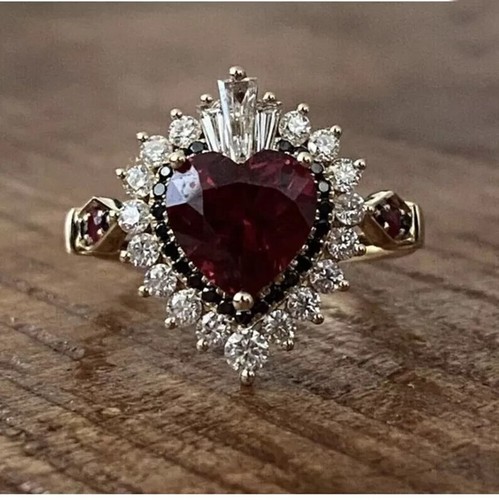 Stunning heart cut garnet - stunning,