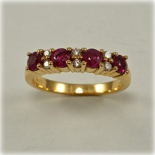 Round cut natural ruby - 0.55,