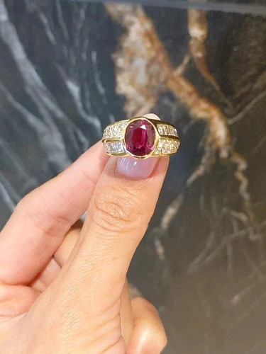 Oval cut natural - 6.80, ct