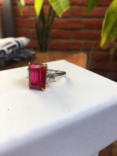 Emerald cut natural - 6.00,