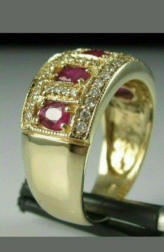 Oval cut natural ruby - 3.00, ct