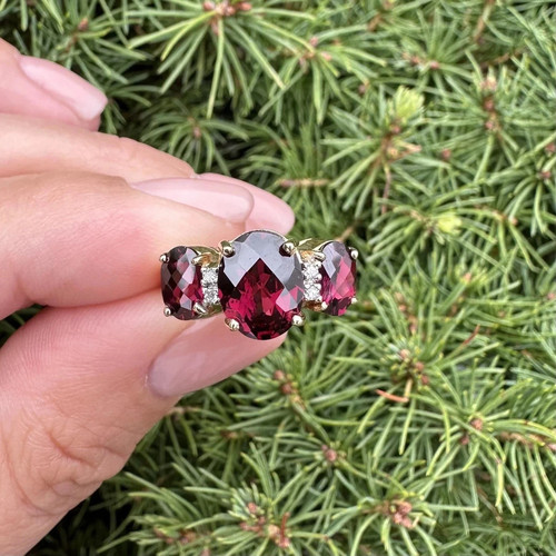 Oval cut natural ruby - natural,