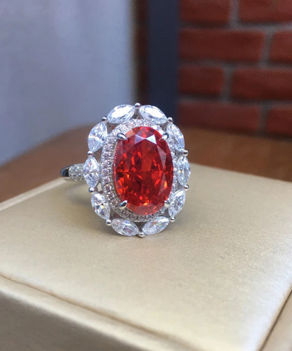 Oval cut natural ruby - 4.50,